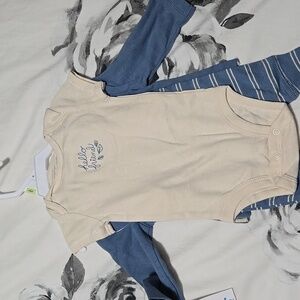 Carter's  3 piece outfit